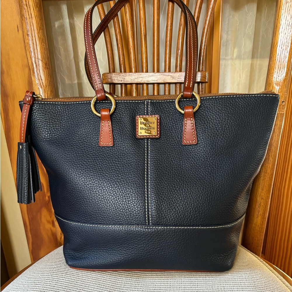 Dooney and Bourke Toby